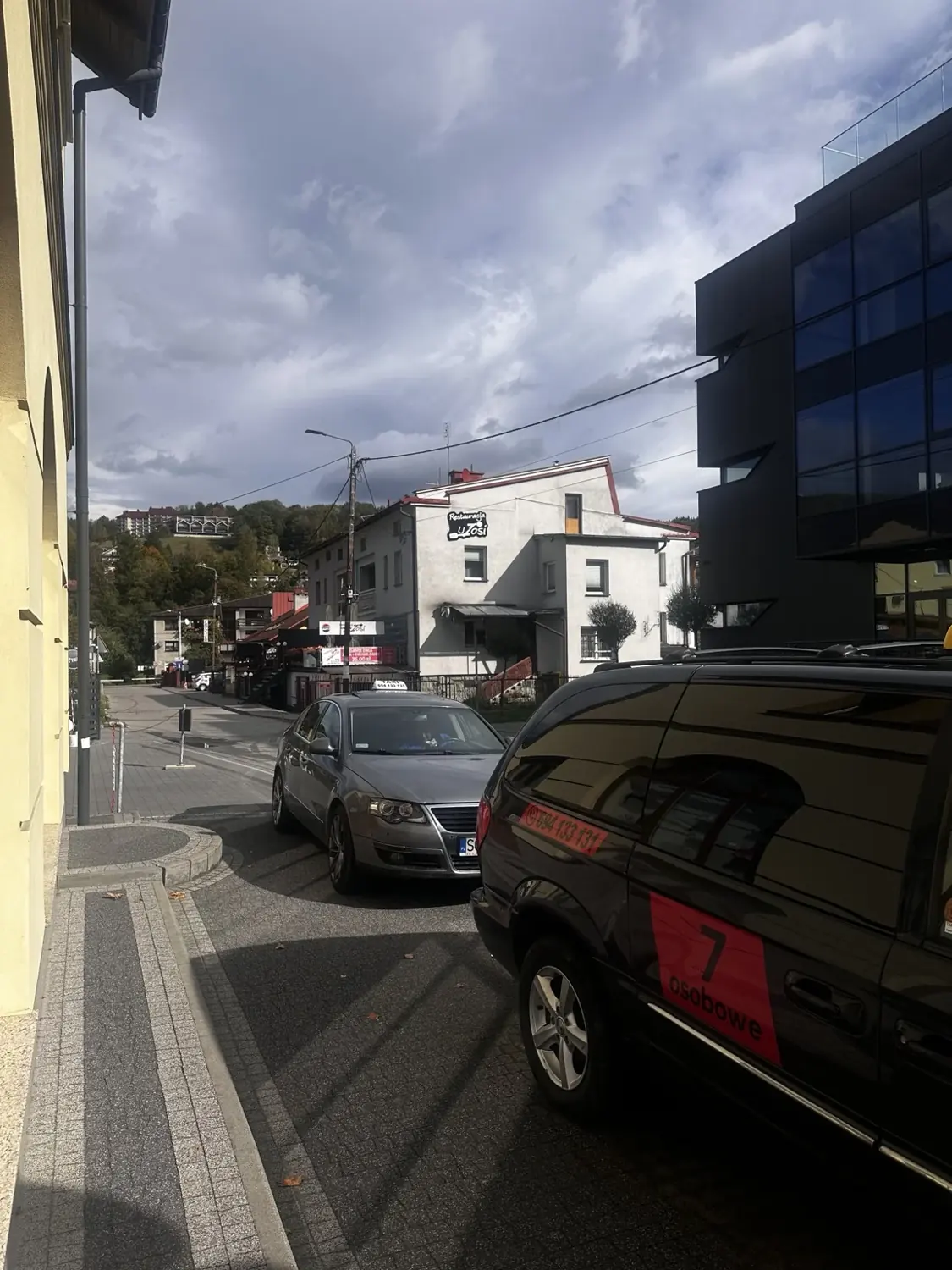 Samochód taxi w Wiśle – zdjęcie 3
